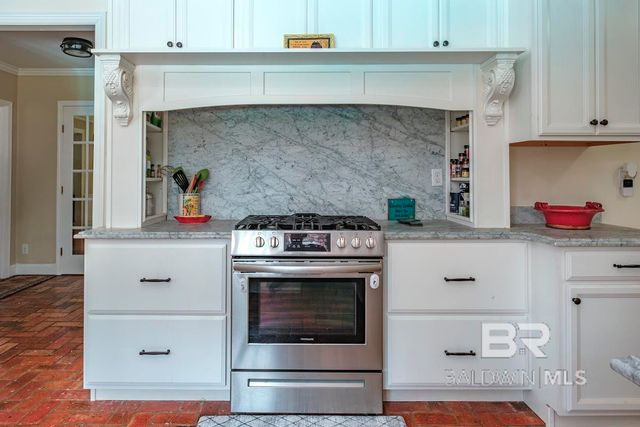 14301 S Wintzell Avenue, Bayou La Batre, AL 36509