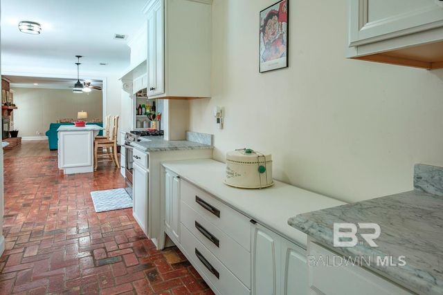 14301 S Wintzell Avenue, Bayou La Batre, AL 36509