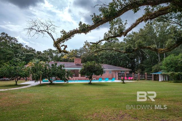 14301 S Wintzell Avenue, Bayou La Batre, AL 36509