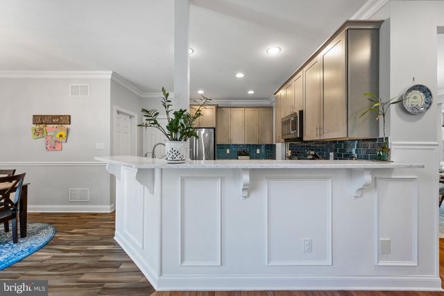 3 UNION ST, Robbinsville, NJ 08691