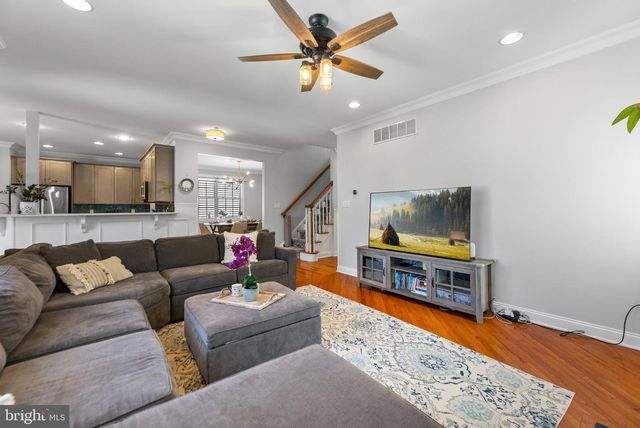 3 UNION ST, Robbinsville, NJ 08691
