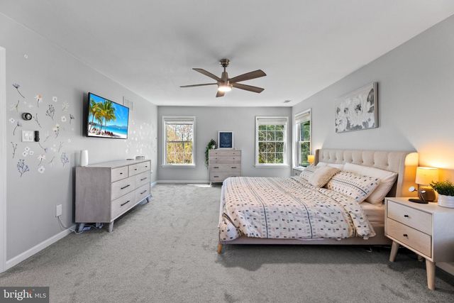 3 UNION ST, Robbinsville, NJ 08691