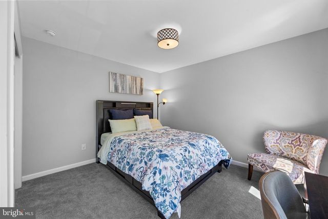 3 UNION ST, Robbinsville, NJ 08691