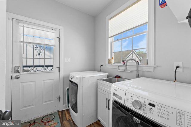 3 UNION ST, Robbinsville, NJ 08691