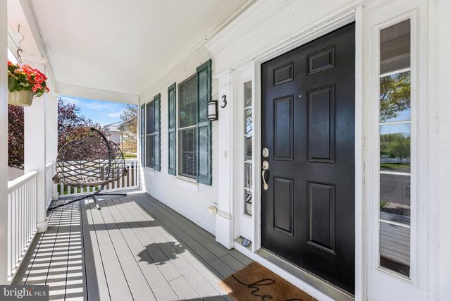 3 UNION ST, Robbinsville, NJ 08691