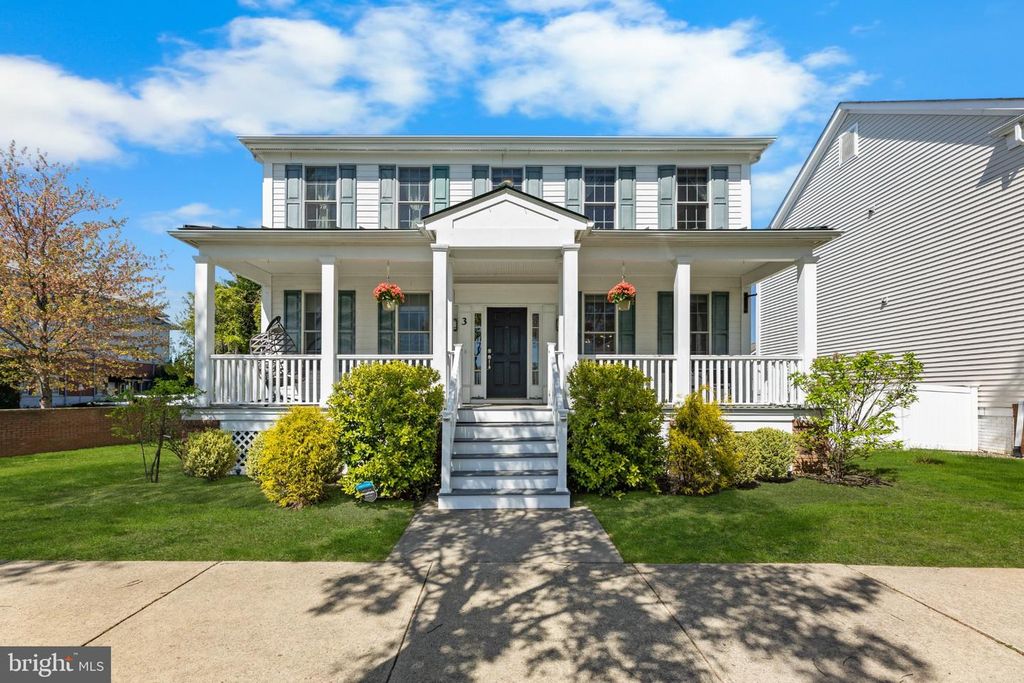 3 UNION ST, Robbinsville, NJ 08691
