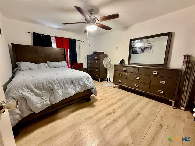 1922 Shofner Drive, Port Lavaca, TX 77979