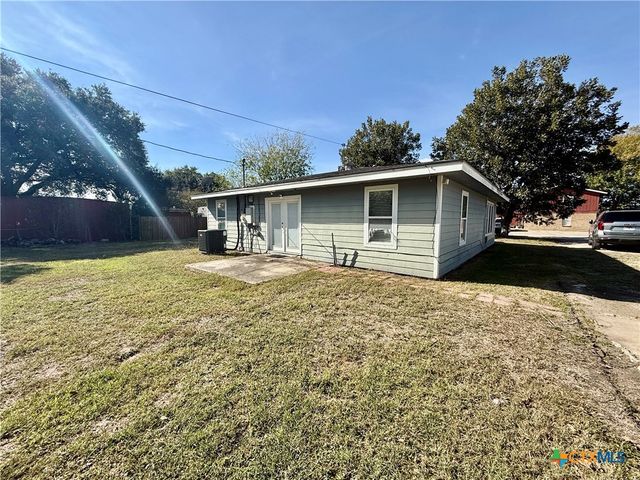 1922 Shofner Drive, Port Lavaca, TX 77979