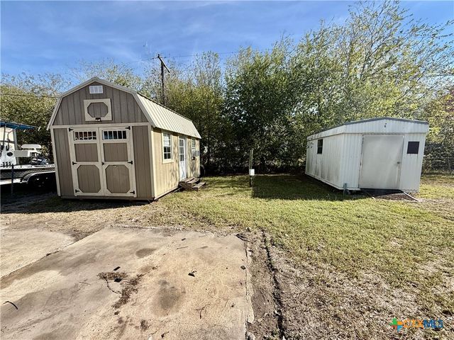 1922 Shofner Drive, Port Lavaca, TX 77979