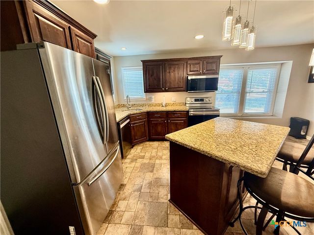 1922 Shofner Drive, Port Lavaca, TX 77979