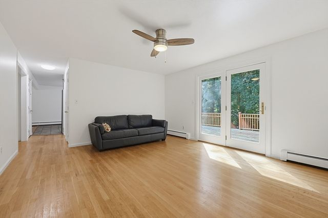 3 Brewster Road, Norfolk, MA 02056