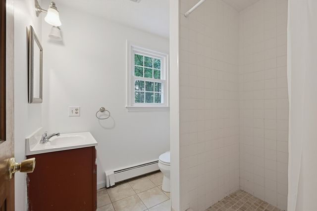 3 Brewster Road, Norfolk, MA 02056