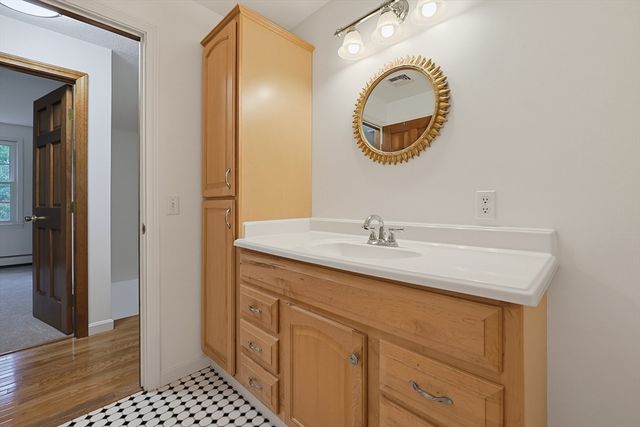 3 Brewster Road, Norfolk, MA 02056