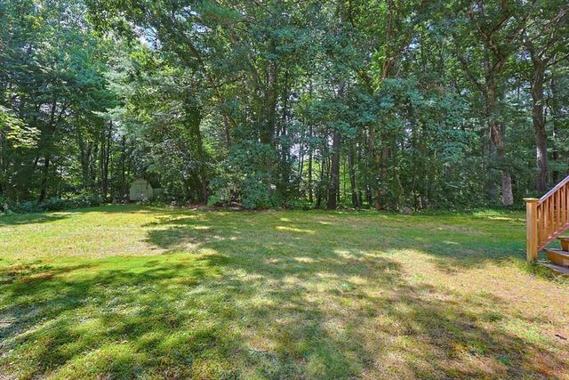 3 Brewster Road, Norfolk, MA 02056