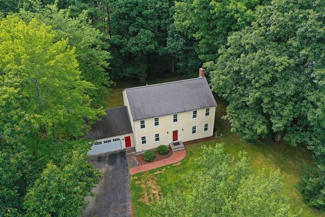 3 Brewster Road, Norfolk, MA 02056