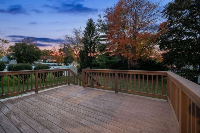 365 Lexington St, Woburn, MA 01801