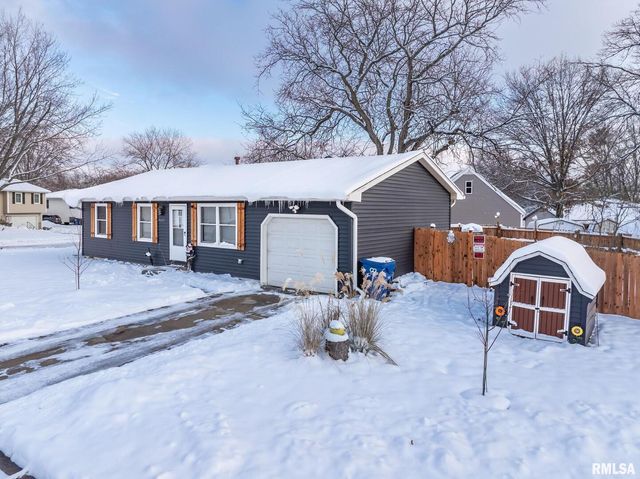 4661 HITCHING POST Court, Davenport, IA 52804