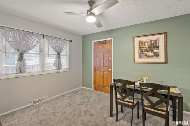 4661 HITCHING POST Court, Davenport, IA 52804