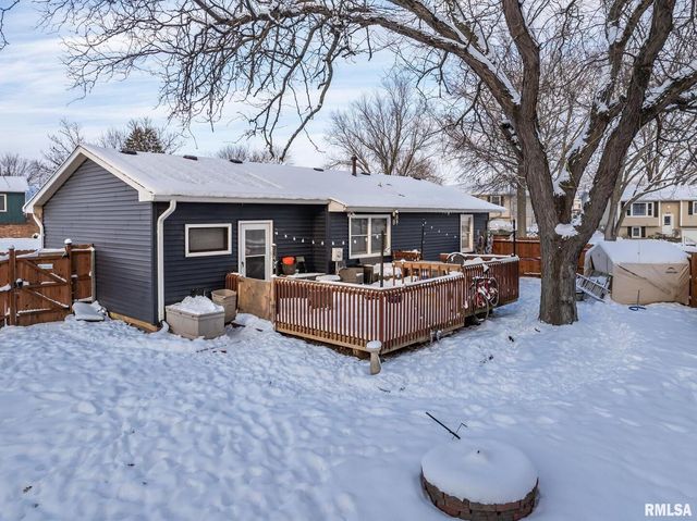 4661 HITCHING POST Court, Davenport, IA 52804