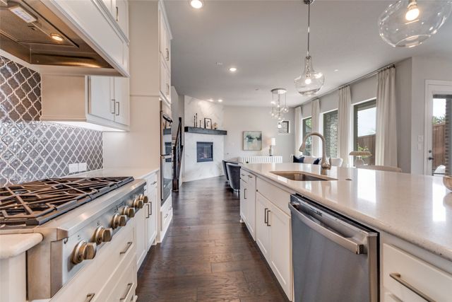 9136 Rock Daisy Court, Dallas, TX 75231