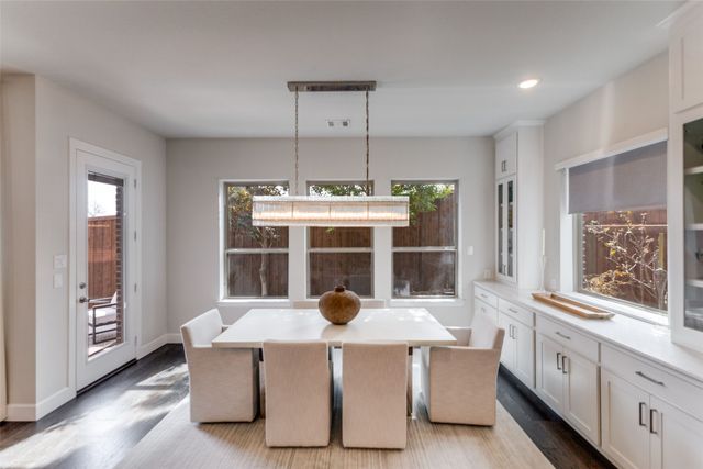 9136 Rock Daisy Court, Dallas, TX 75231