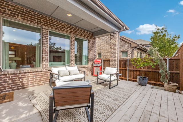 9136 Rock Daisy Court, Dallas, TX 75231