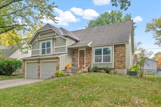15213 S Locust Street, Olathe, KS 66062