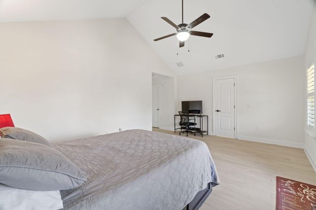 6355 E Bay Boulevard, Gulf Breeze, FL 32563