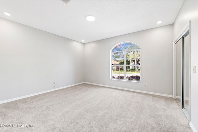 12626 MISSION HILLS Circle N, Jacksonville, FL 32225
