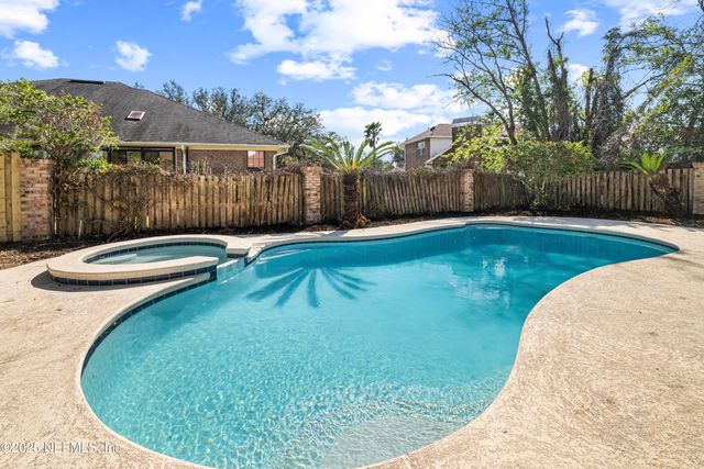 12626 MISSION HILLS Circle N, Jacksonville, FL 32225