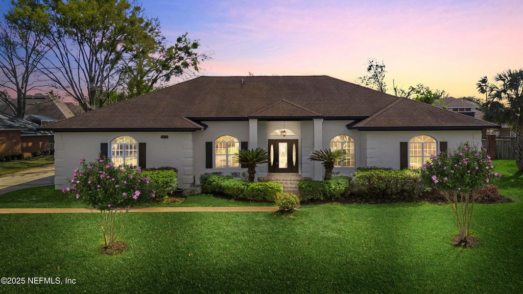 12626 MISSION HILLS Circle N, Jacksonville, FL 32225