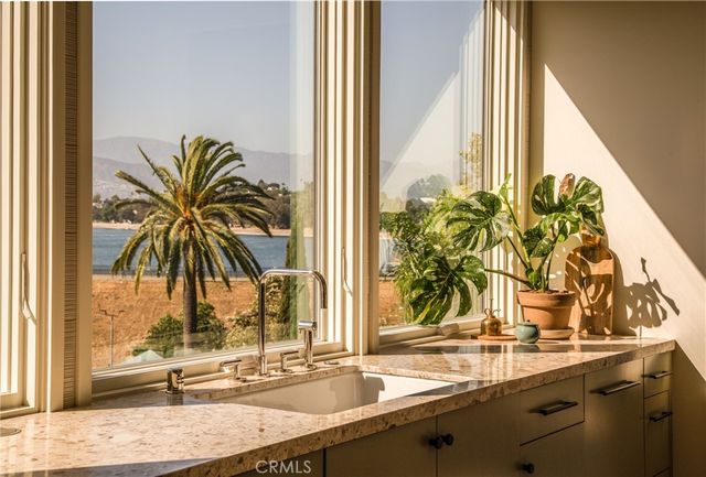 1847 Fanning Street, Los Angeles, CA 90026