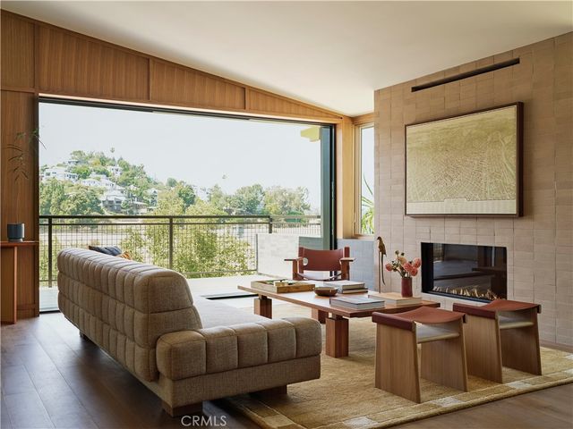 1847 Fanning Street, Los Angeles, CA 90026