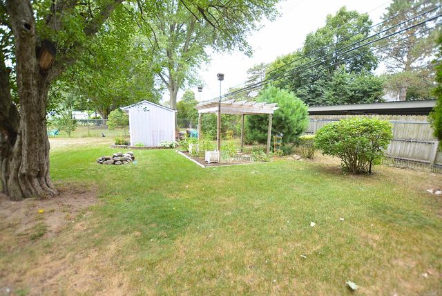 45967 Gable Inn Street, Shelby Twp, MI 48317
