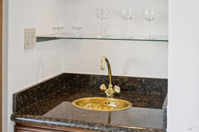 120 Fernwood Dr, San Rafael, CA 94901