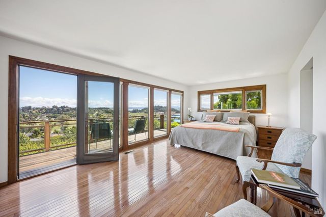 120 Fernwood Dr, San Rafael, CA 94901