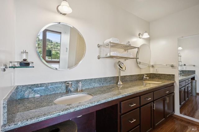 120 Fernwood Dr, San Rafael, CA 94901