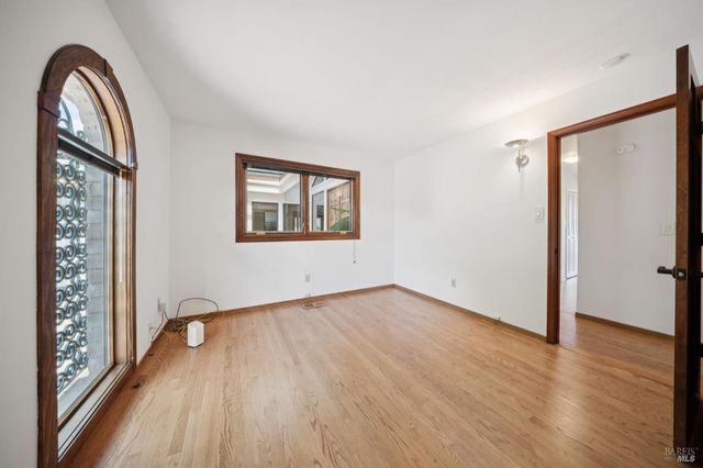 120 Fernwood Dr, San Rafael, CA 94901