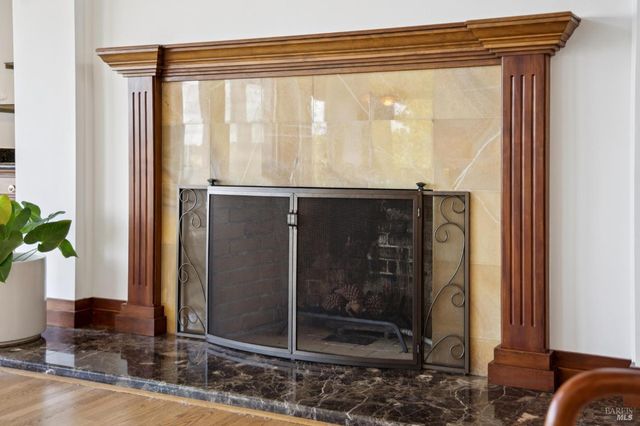 120 Fernwood Dr, San Rafael, CA 94901