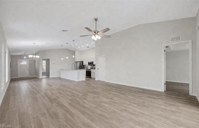 9023 Maywood CIR, Labelle, FL 33935