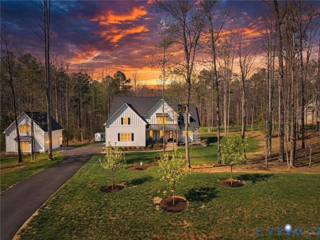 2848 Maple Lake Cir, Powhatan, VA 23139