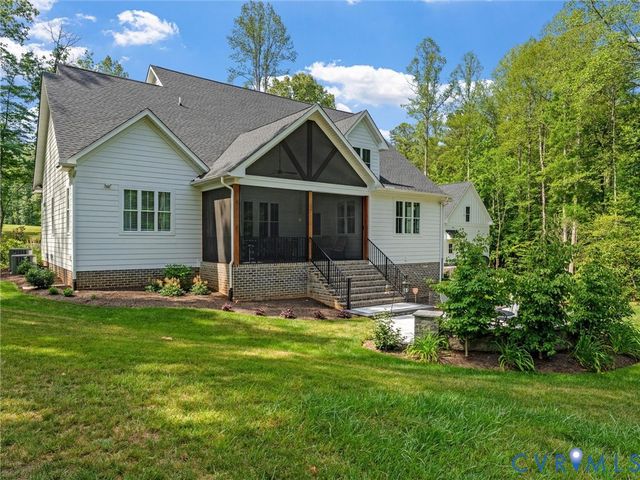 2848 Maple Lake Cir, Powhatan, VA 23139