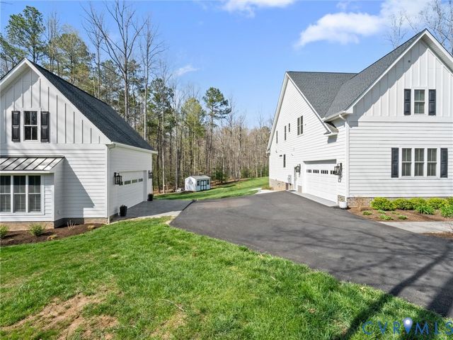 2848 Maple Lake Cir, Powhatan, VA 23139