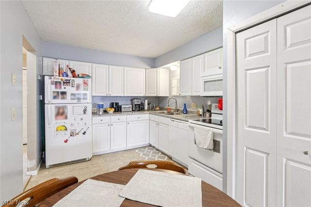 9024 Portage Pointe Drive G, Streetsboro, OH 44241