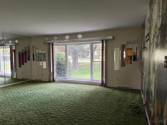 107 N Marshall Road, Middletown, OH 45042