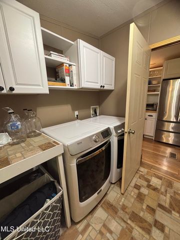 16 Green Meadow Place Road, Picayune, MS 39466