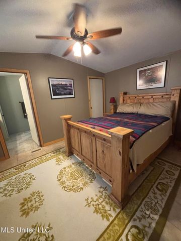 16 Green Meadow Place Road, Picayune, MS 39466