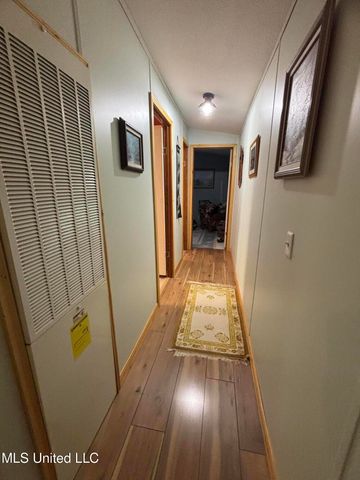 16 Green Meadow Place Road, Picayune, MS 39466