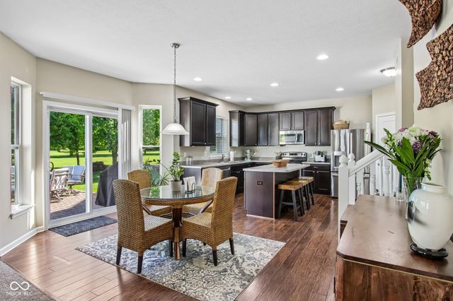1334 Old Heritage Place, Greenwood, IN 46143