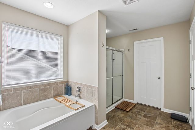 1334 Old Heritage Place, Greenwood, IN 46143
